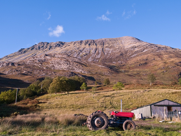 Beinn Sgritheall and tractor